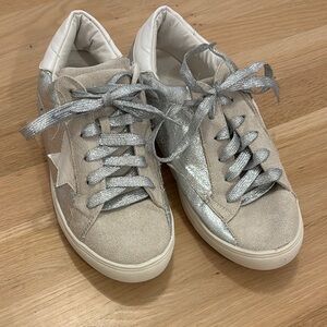 Stylish Women's Silver and White Sneakers
